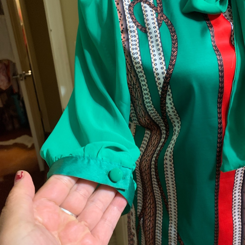 Green Long-Sleeve Bow-Tie Patterned Women's Dress - Picture 3 of 3